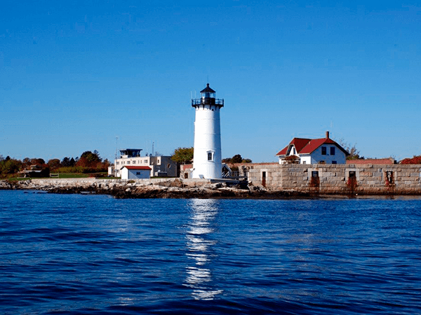Fort Constitution Lighthouse from the Water